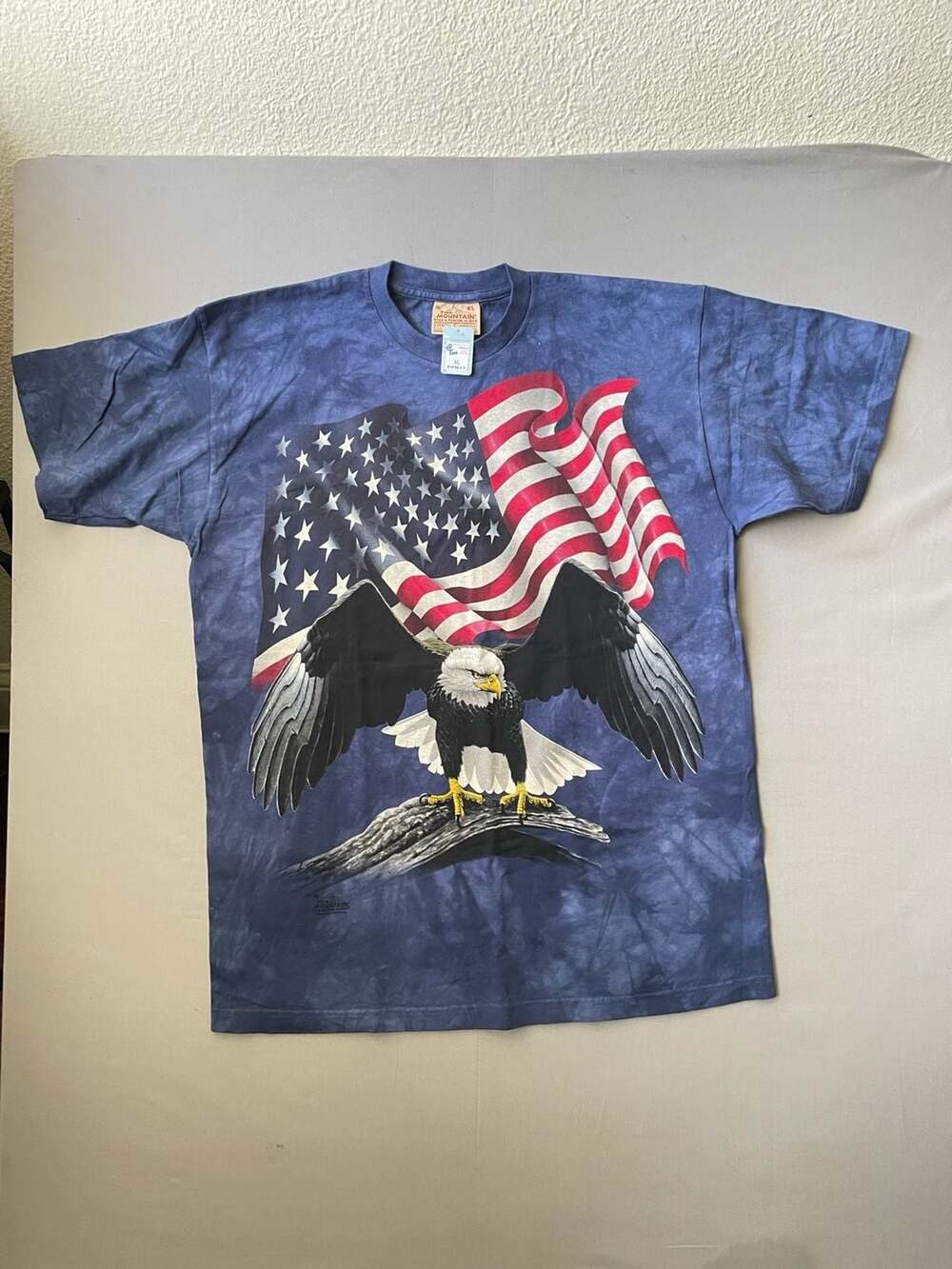 Vintage The Mountain Bald Eagle American Flag Tie Dye Graphic T-Shirt XL